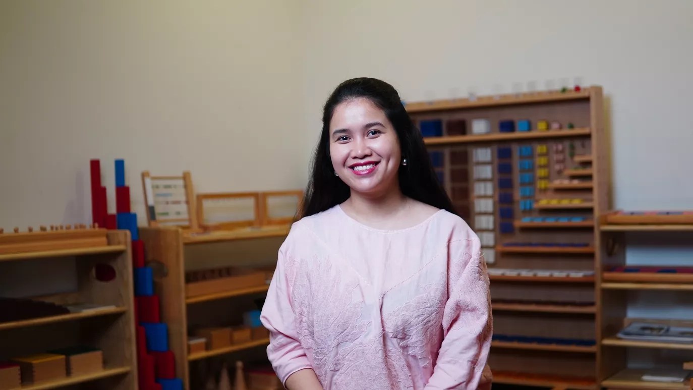Cô Giang trực tiếp dẫn dắt lớp học